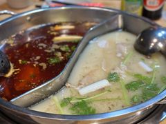 -肖肖酸萝卜鱼火锅(总店)