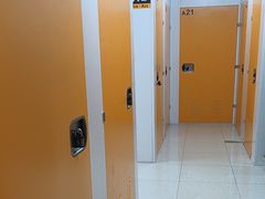 -安东易迷你自助仓储寄存仓库(杨浦店)