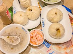 -李与白包子铺(桐梓林店)