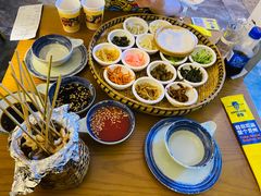 -包整·丝娃娃(一览甲秀楼风景店)