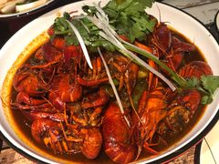 -虾弄弄海派小龙虾·牛羊蝎子火锅