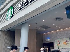 -星巴克(北京南站2B检票口)