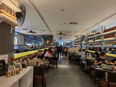 大堂-大头虾越式风味餐厅(光明广场店)