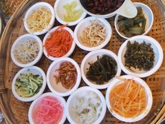 -包整·丝娃娃(一览甲秀楼风景店)