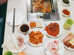 -爱客得牛排海鲜烤肉·火锅自助(春熙路黑金好店)