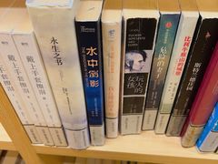 -漕河泾街道图书馆(漕河泾社区文化活动中心店)