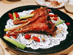 椒盐鸭下巴-避风塘(百联东郊店)