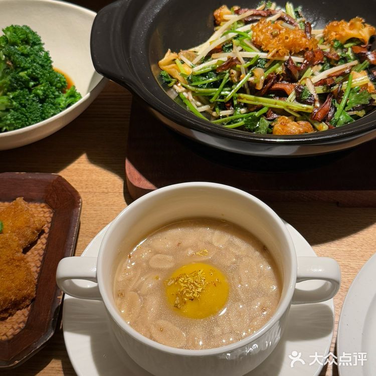 苏州新开的！！漂亮好吃的素食餐厅。。