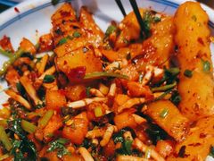 -包整·丝娃娃(一览甲秀楼风景店)