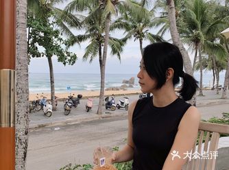万宁｜日月湾最美的一家海边咖啡店️