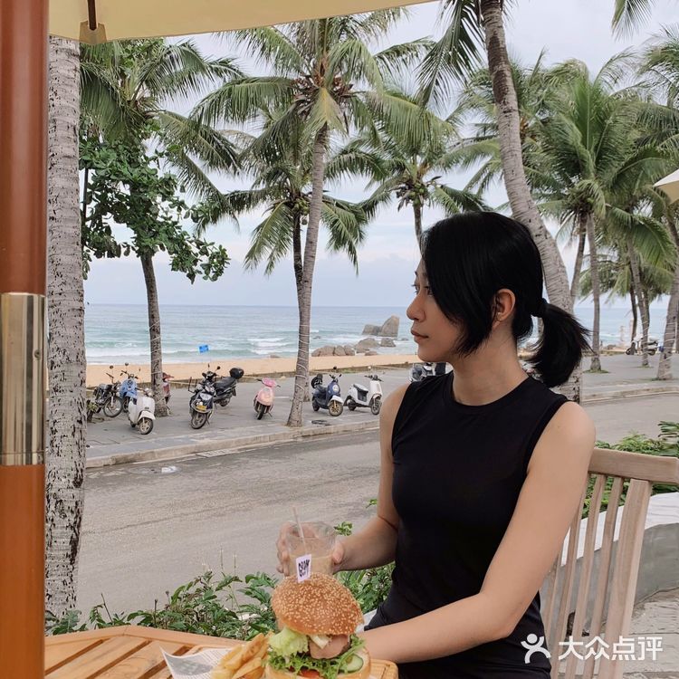 万宁|日月湾最美的一家海边咖啡店☕️