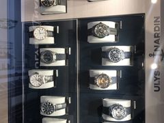 -亨吉利世界名表中心(华润万象城店)