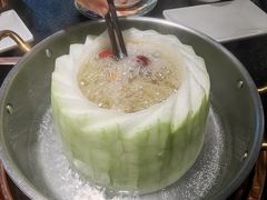 -得意咚瓜·顺德鱼生·冬瓜火锅(深圳首店)