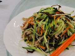 -品香菜馆(旗峰路中侨大厦店)