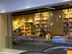 -新华书店(泉城路店)