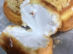 爆浆奶油泡芙-昆明冠生园·蛋糕·面包(南强街店)
