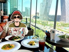 -福楼毕斯罗F Bistronome(国贸商城约会地标景观店)