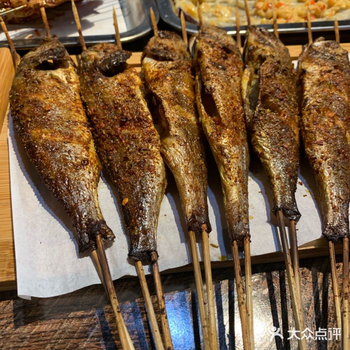 有财气小黄鱼烧烤招财小黄鱼图片