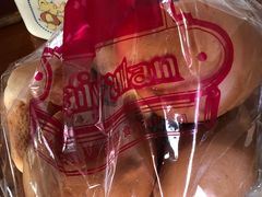 -白玉兰食品甜凤店(合生汇店)