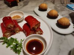 红米脆皮鲜虾肠-蝴蝶里·粤菜·点心(滨江龙湖店)
