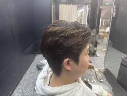 -藤野造型·烫·染发型设计店