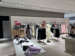 -URBAN REVIVO(西安Momopark店)