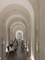 -AURAS璈然科技护肤中心