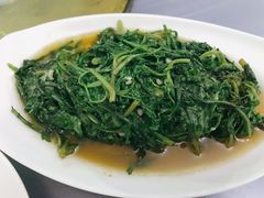 炒茼蒿-稻香村鱼庄