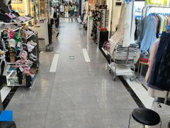 -金宝外贸服装城(桃花江国际服装城店)