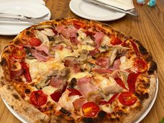 -城市大道红炉披萨烘焙坊