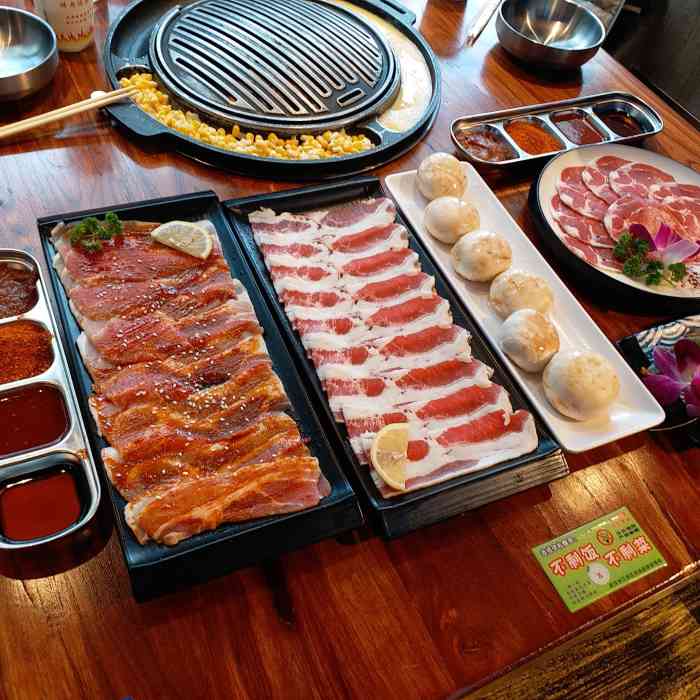 韩屋村烤肉(市民之家店)-"这家店就在公司对面,这里还属于刚刚兴建的.