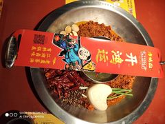 -谭鸭血老火锅(龙湖宝山天街店)