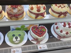 -花花卷卷·鲜食蛋糕(静安久光百货店)