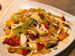 -肖四女乐山跷脚牛肉(世博源店)