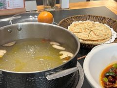 -黔蘑菇四季餐厅(观山湖店)
