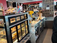 面包甜点陈列柜-麦当劳(杭州庆春路店)