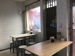 -小董骨汤馄饨店(通扬路店)