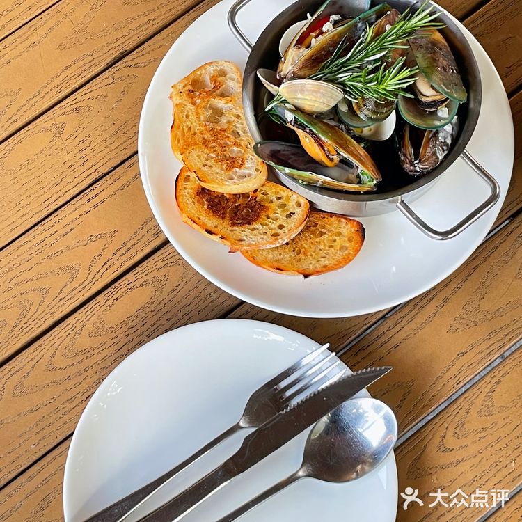 广州轻奢西餐｜要输液的黄金牛肉汉堡🍔汉堡届天花板🤩