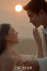 -现代经典婚纱摄影