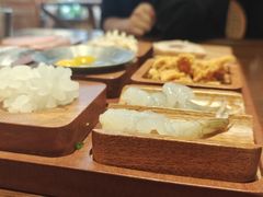 -银米·云南传统过桥米线(双廊黑金冠店)