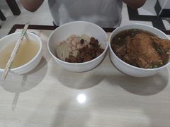 -老西白点心店