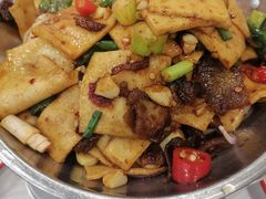 -江城燕子大排档(江汉路步行街店)