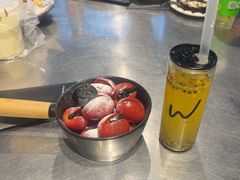 -W COLLECTIVE  DESSERT SHOP
