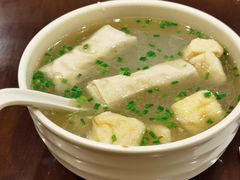油豆腐百叶包汤-东泰祥生煎馆(陕西南路店)