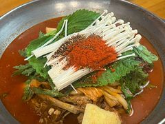 -喇喇排骨火锅·传统韩式脊骨汤(望京西园总店)