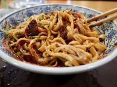 老北京炸酱面-门框胡同百年卤煮(新街口店)