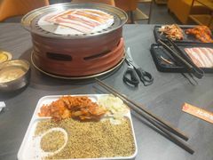 -允辛家·自助泥炉烤肉(九亭店)
