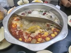 -周良天山牛杂城(天山路总店)