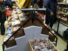 -来伊份1038(新村路三店)