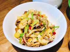 -费大厨辣椒炒肉(万家丽一店)